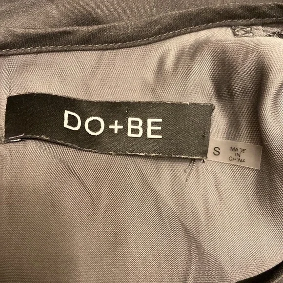 Do + Be Small Pullover Keyhole Closure Smock Waist Ruffles Long Sleeves Dress - Picture 5 of 6